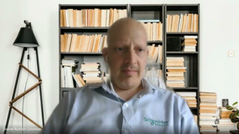 Realidad Virtual: Transformaci&oacute;n Digital Empresarial del Futuro