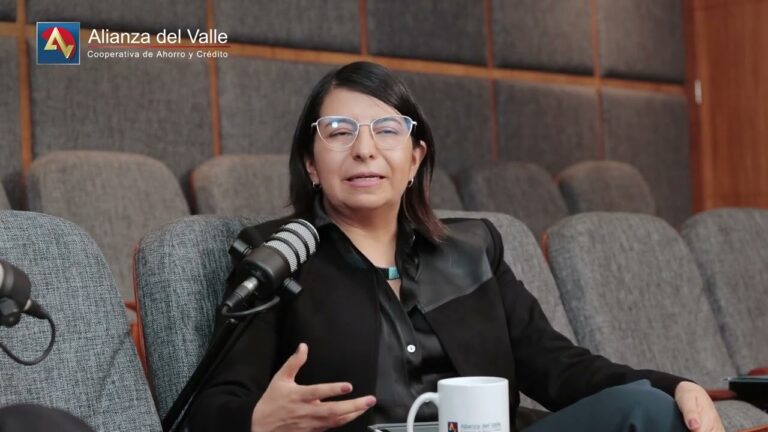 Liderazgo Femenino: Impulso a la Innovaci&oacute;n y Emprendimiento